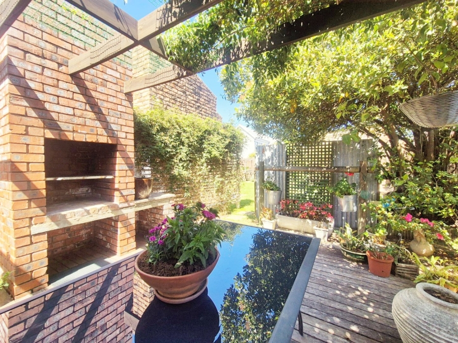 3 Bedroom Property for Sale in Heather Park Western Cape
